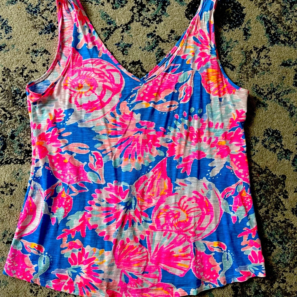 Like NEW Lily tank